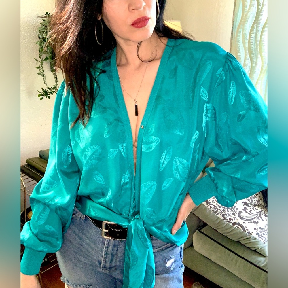 Stunning Vintage Teal Leaf Patterned Women's Top